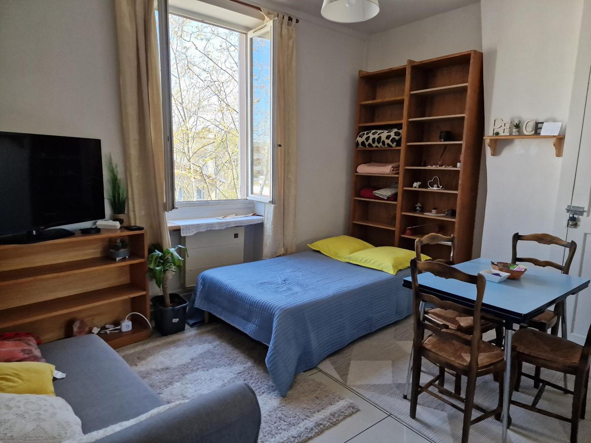 Close To Lyon And Parc De Parilly * Saint-Priest (Rhone)