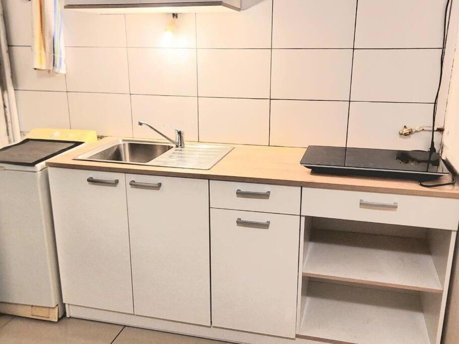 Close To Lyon And Parc De Parilly Apartamento *